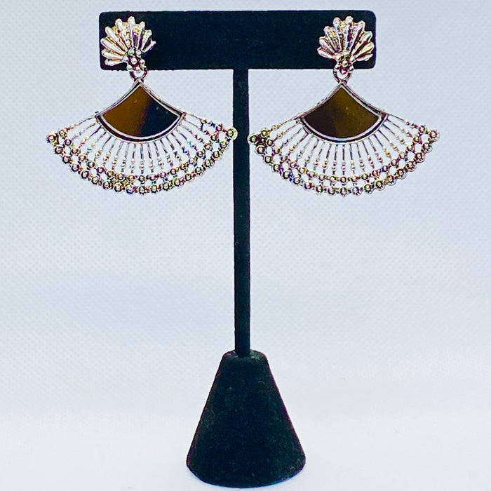 Eyras Elegant Shell-Fan Design Mirror Earring