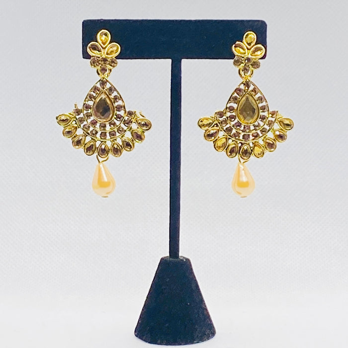 Eyras Fan Teardrop Dangle Rhinestone Earring