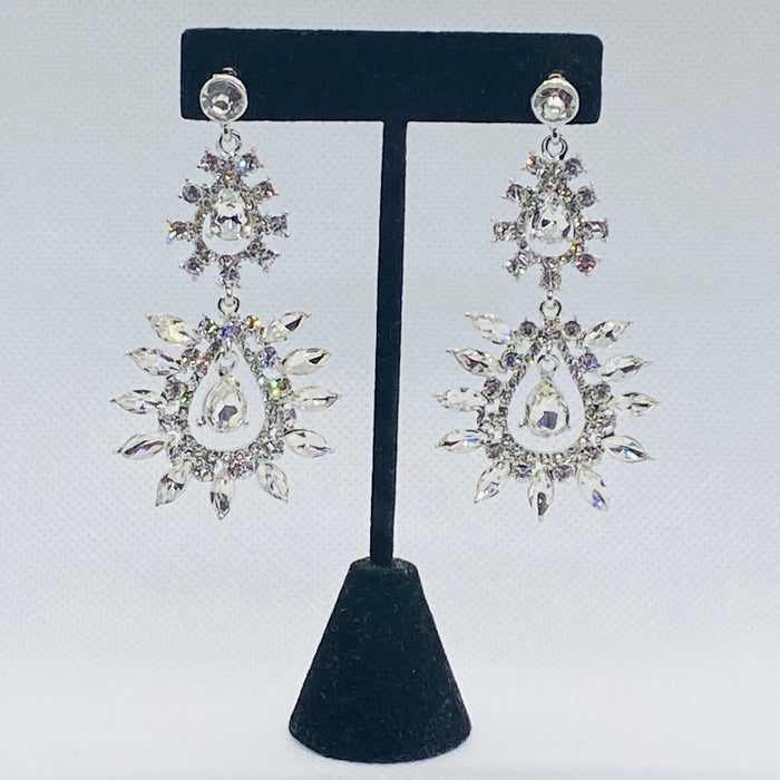 Eyras Elegant Statement Teardrop Earring with Rhinestone